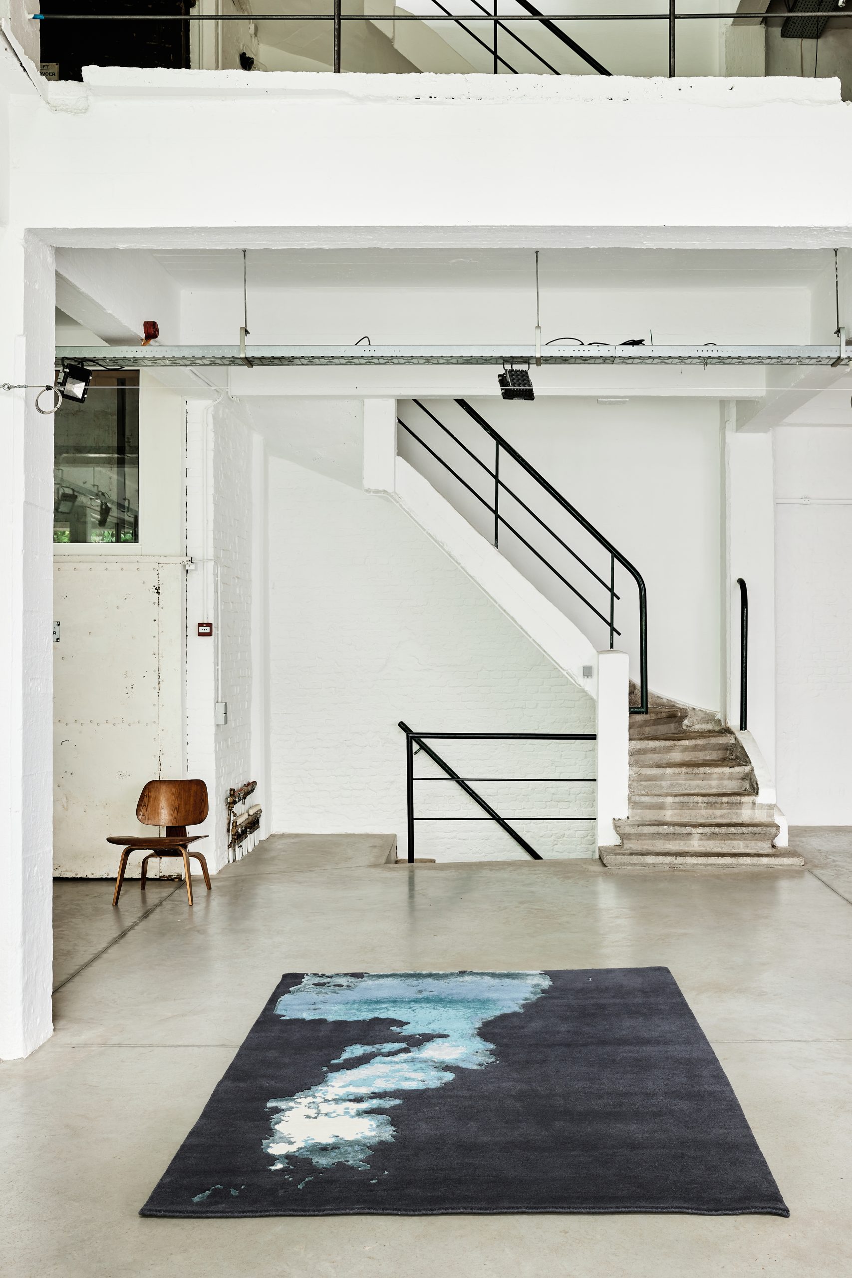 Tapis Behind · coloris bleu